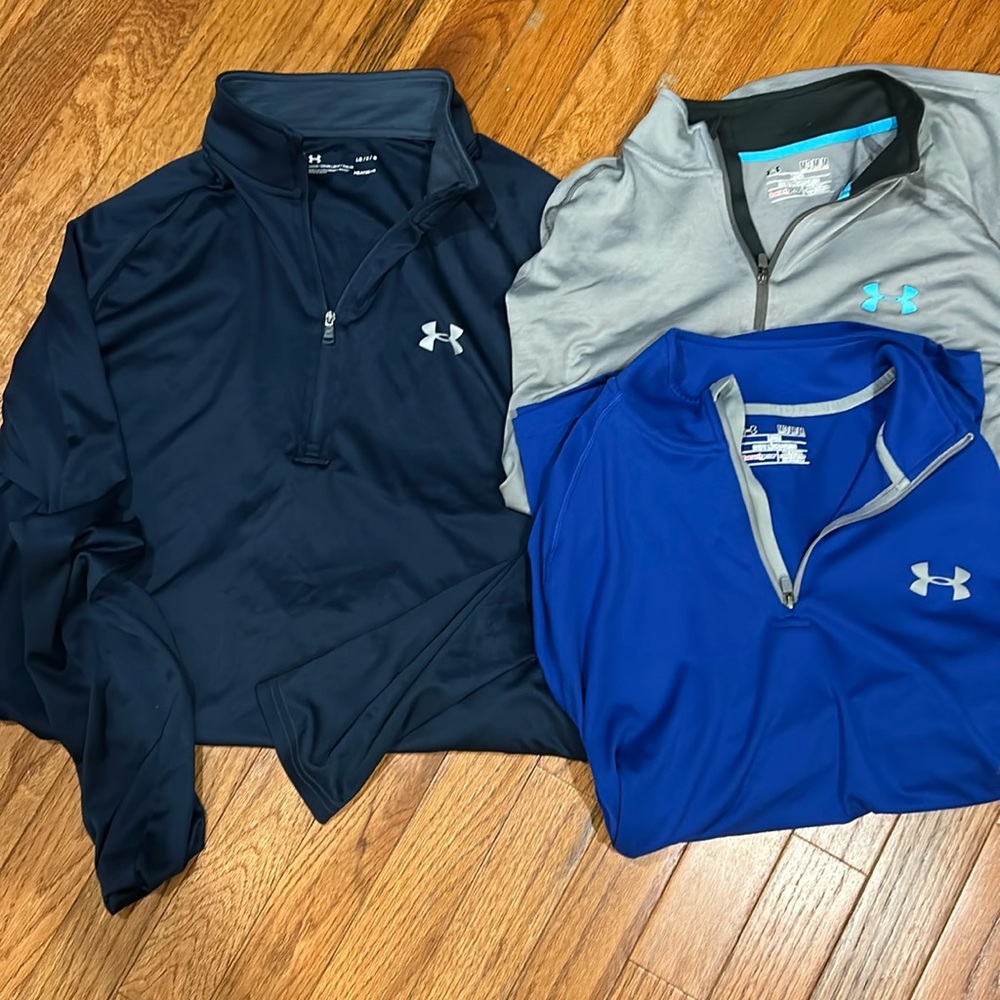 Under Armour quarter zip. Lot 3. Navy (L) Blue (M) Silver (M)